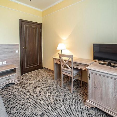 Dubna 1 Hotel Zewnętrze zdjęcie