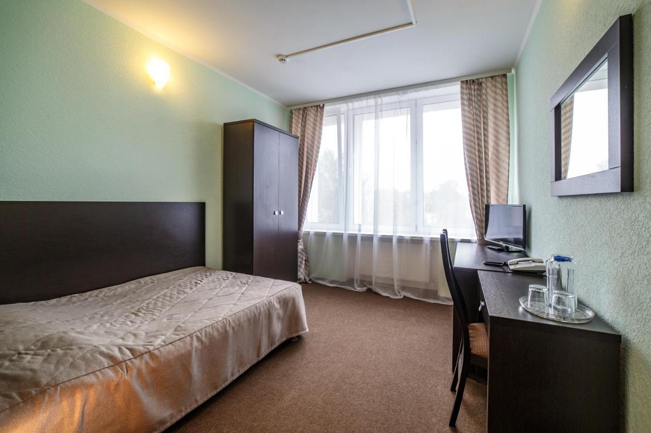 Dubna 1 Hotel Zewnętrze zdjęcie